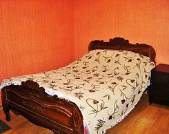 Hotel Lilo near Airport