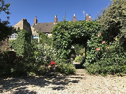 Bramwood Cottages