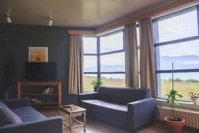 The Cliff Hotel