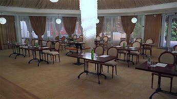 Jardin Park Hotel