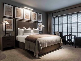 Dakota Manchester