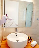 Reiki Luxury Villas