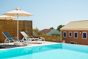 Reiki Luxury Villas