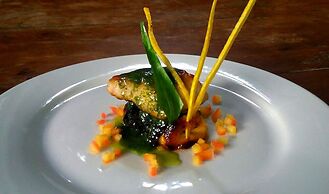 Yaku Amazon Lodge & Expeditions