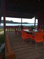 Pondok Oma Surf Simeulue