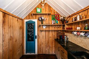 The Settlers Hut