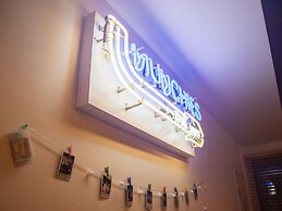 Dot Hostel & Bar