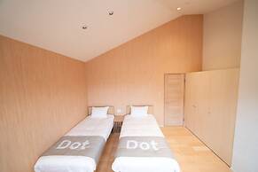 Dot Hostel & Bar