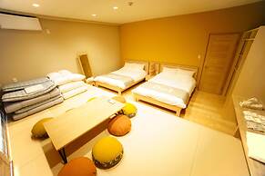 Dot Hostel & Bar