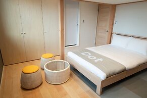 Dot Hostel & Bar