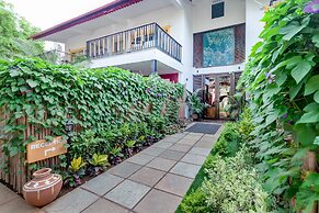 Acron Seaway Resort