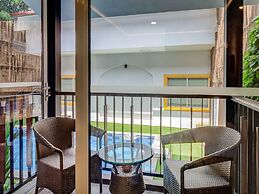 Acron Seaway Resort