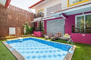 Acron Seaway Resort