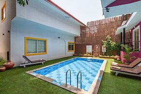Acron Seaway Resort