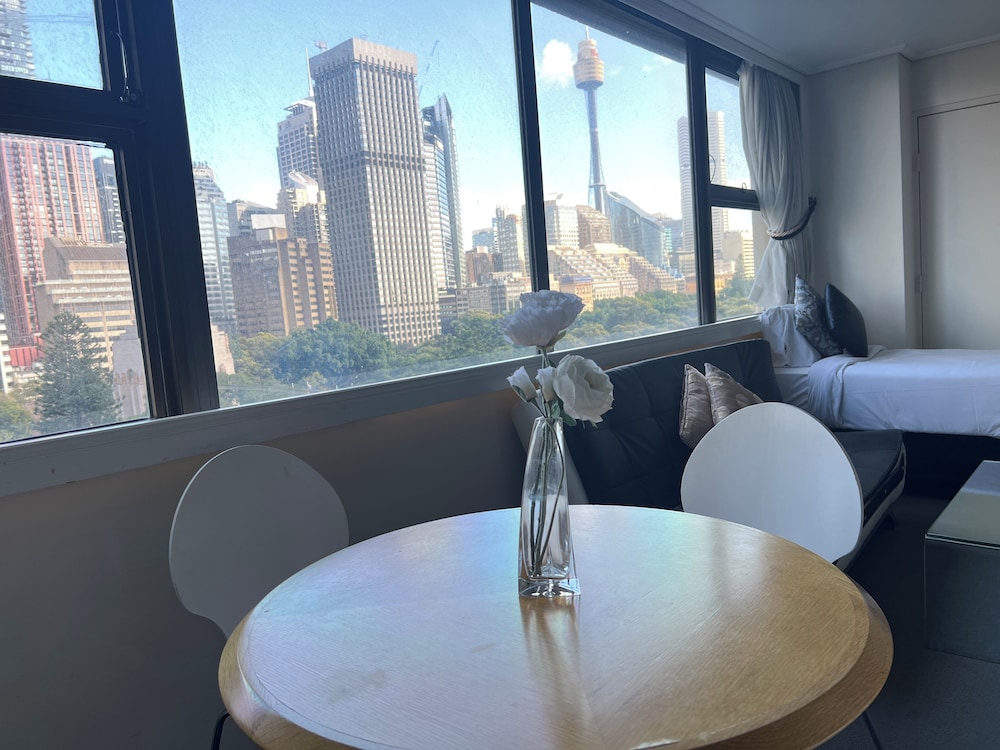 Sydney Hyde Park Paxsafe Apartments
