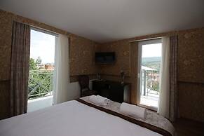 Marialuis Hotel