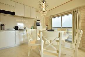 Yokoduna Hostel