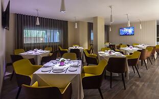 ADAM Hotel Suites