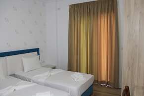 Maxi's Apartments