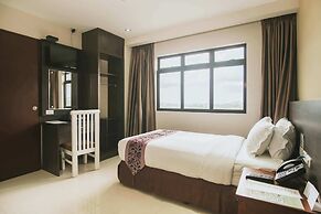 Panorama Summit Hotel