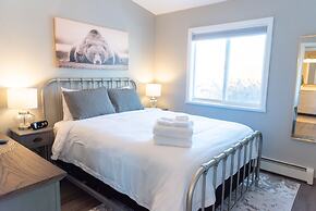 Colony Suites