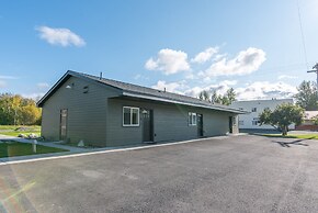 Colony Suites