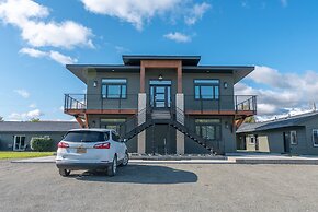 Colony Suites