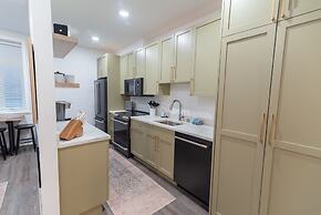 Colony Suites