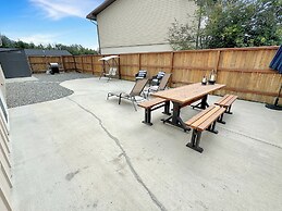 Colony Suites