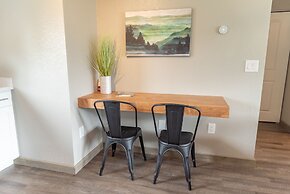 Colony Suites