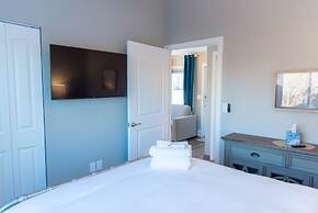 Colony Suites