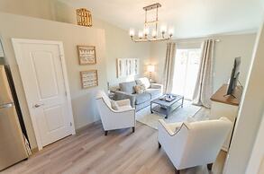 Colony Suites