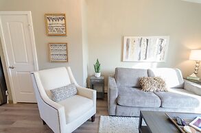 Colony Suites