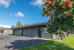 Colony Suites