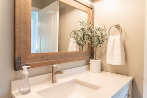 Colony Suites