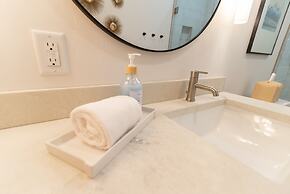 Colony Suites
