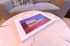 Colony Suites