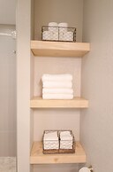 Colony Suites
