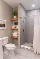 Colony Suites