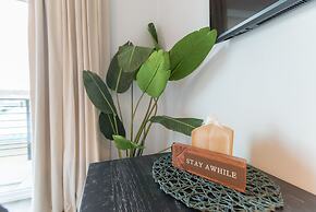 Colony Suites