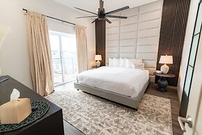 Colony Suites