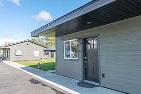 Colony Suites
