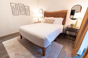 Colony Suites