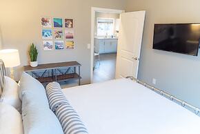 Colony Suites