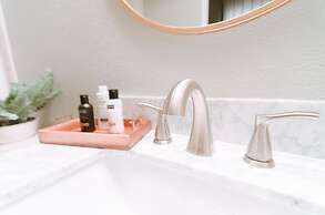 Colony Suites