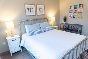 Colony Suites