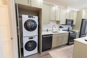 Colony Suites