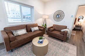 Colony Suites