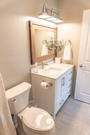 Colony Suites