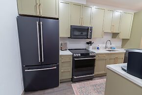 Colony Suites
